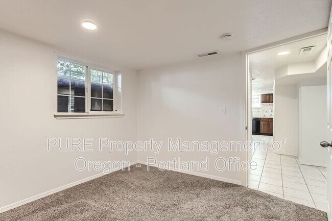 Building Photo - 3740 SE 134th Ave