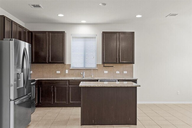 Building Photo - 156 Marcheeta Way