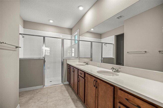Building Photo - 5828 SW 76th Ct