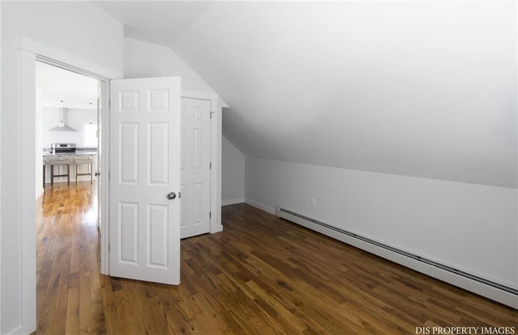 Building Photo - 30 Preston St