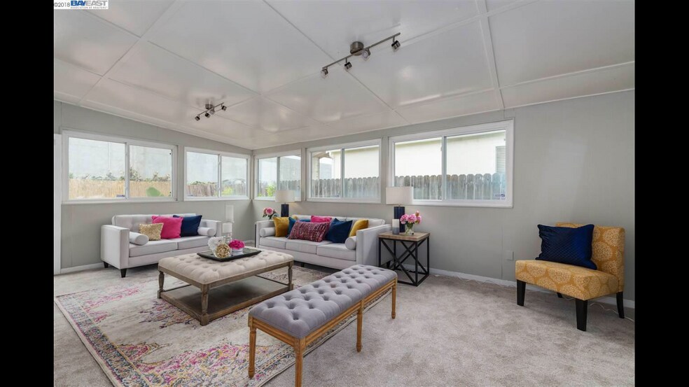 Building Photo - 14837 Western Ave