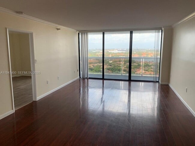 Building Photo - 20505 E Country Club Dr