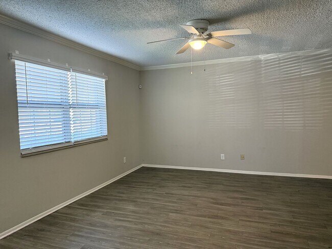 Building Photo - 4812 Windrush Ln