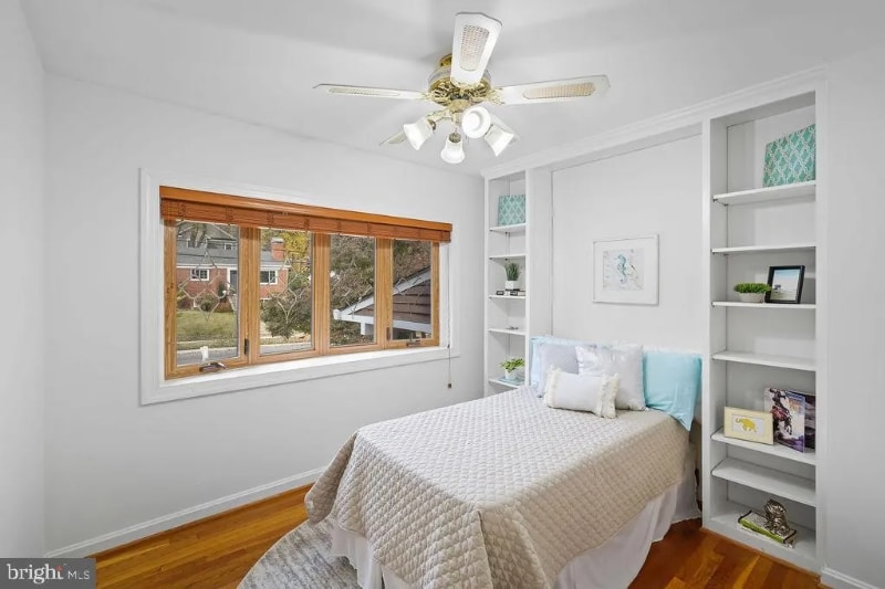 Building Photo - 5110 Flanders Ave