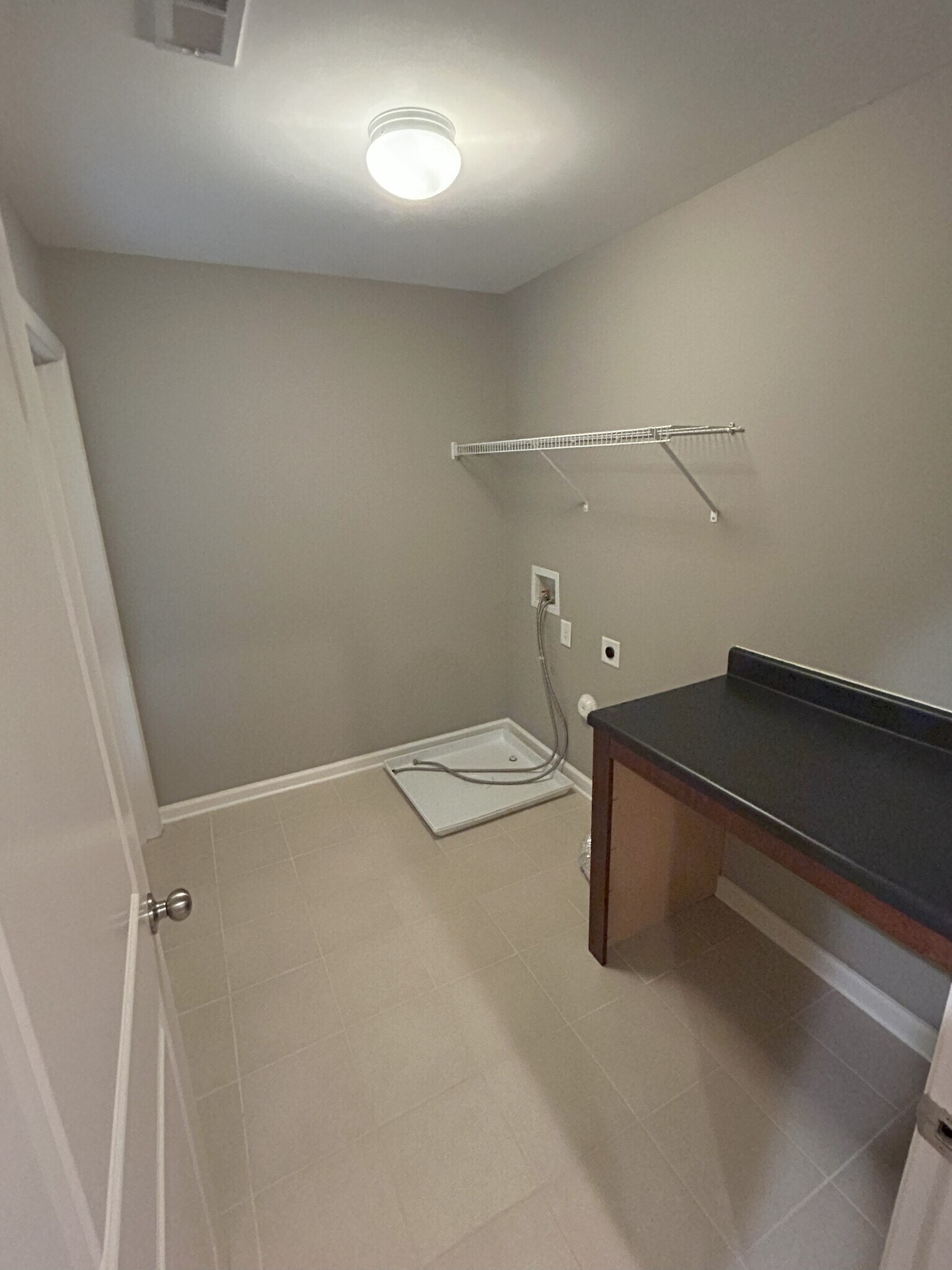 Laundry Room - 112 Winifred Dr