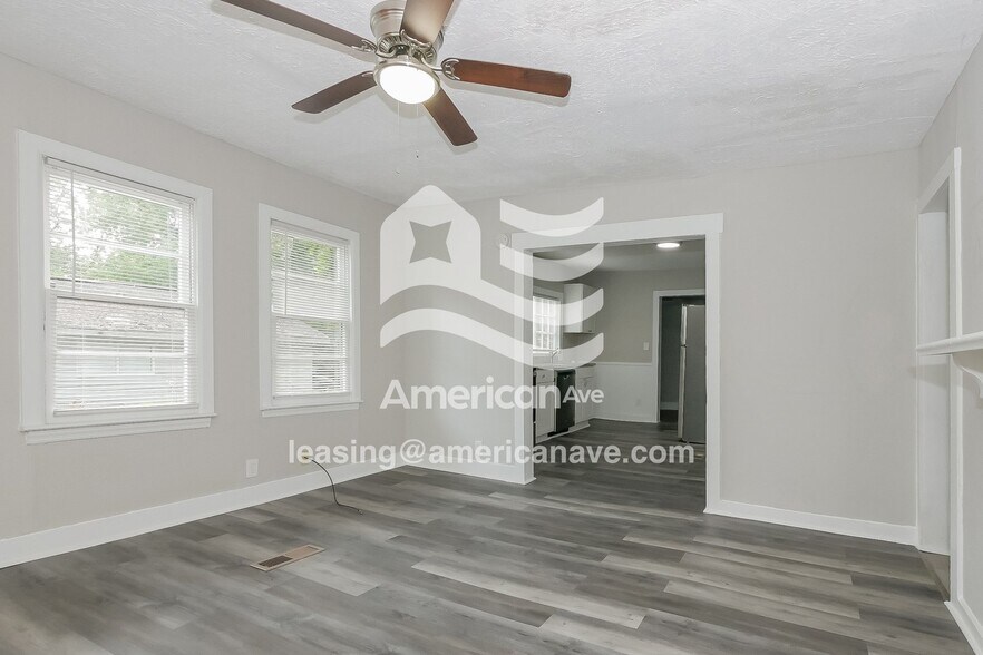 Building Photo - 5223 Thomason Ave