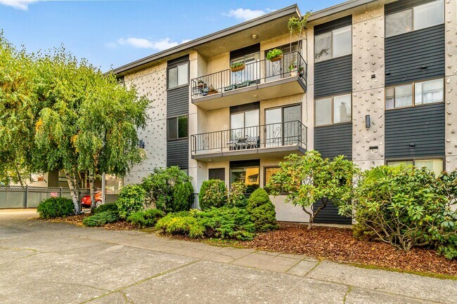 Building Photo - 6110 24th Ave NW