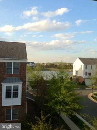 Building Photo - 42772 Hollingsworth Terrace