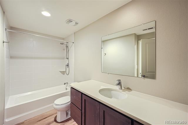 Building Photo - 6633 Avrum Dr