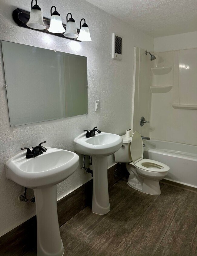 Building Photo - Charming 3 bedroom in Cedar City!