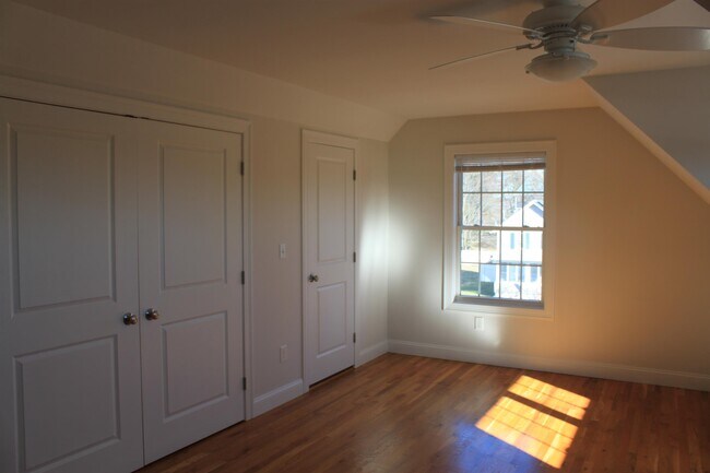 Building Photo - 22 Church St