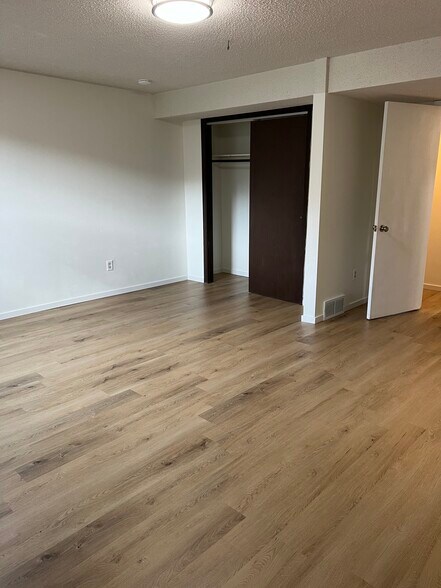 Building Photo - 1459 Westview Dr