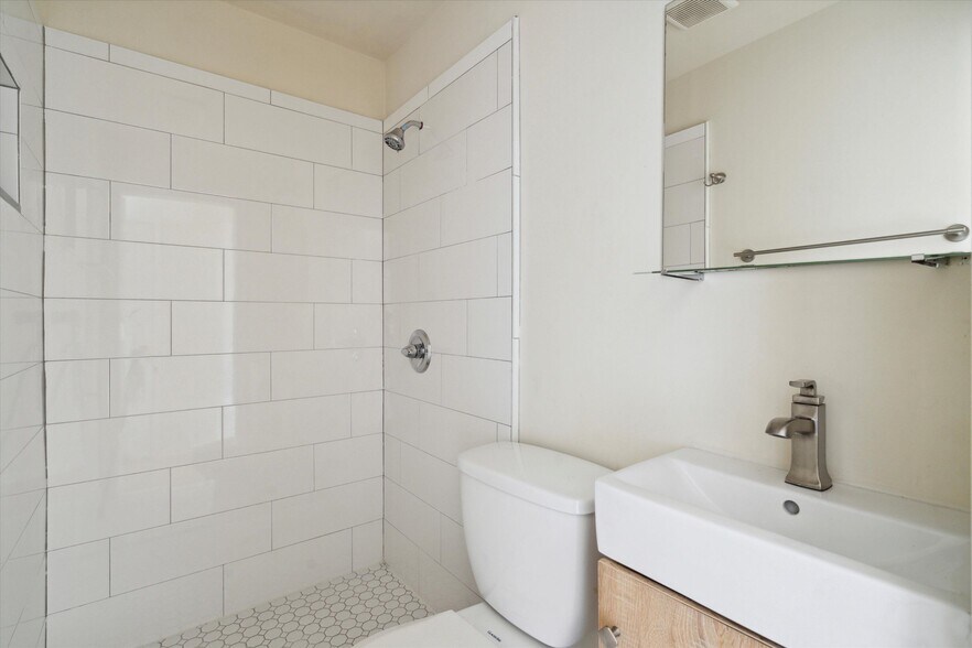 Building Photo - 1519 N 16th St