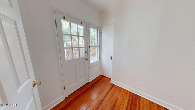 Building Photo - 318 Braddock Ave