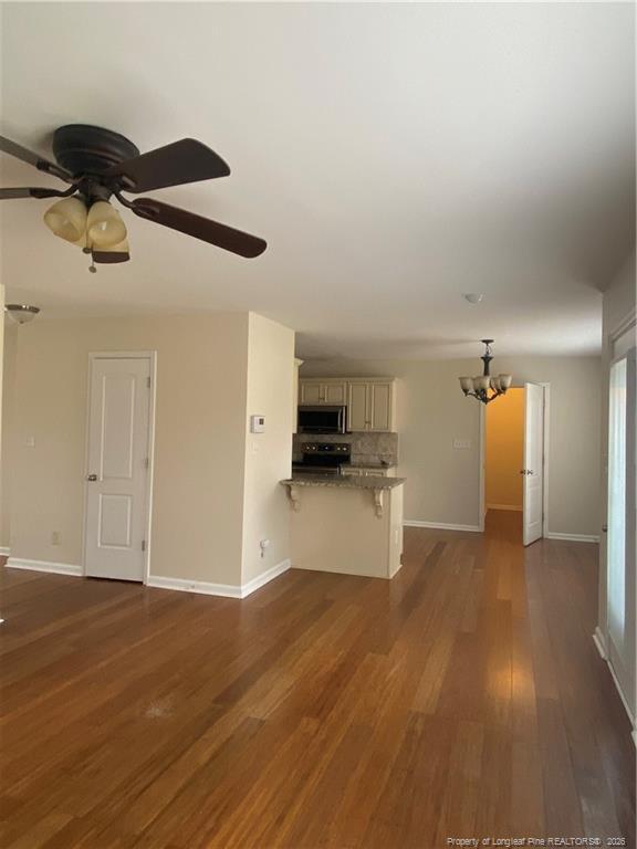 Building Photo - 50 Breezewood Dr