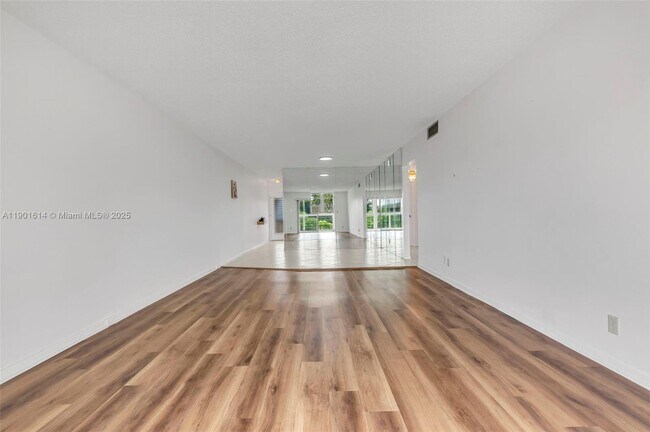 Building Photo - 2504 Antigua Terrace