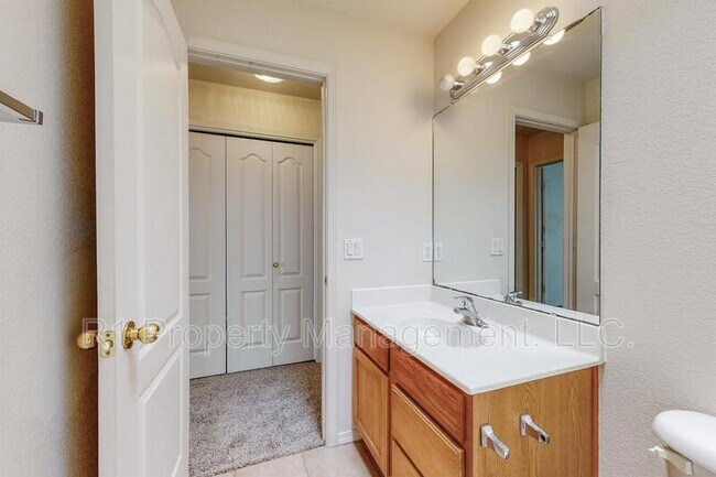 Building Photo - 6512 Los Pueblos Pl NW