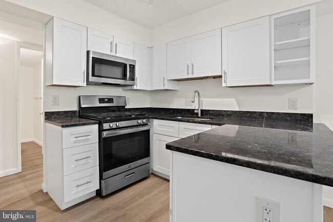 Building Photo - 5659 Harpers Farm Rd