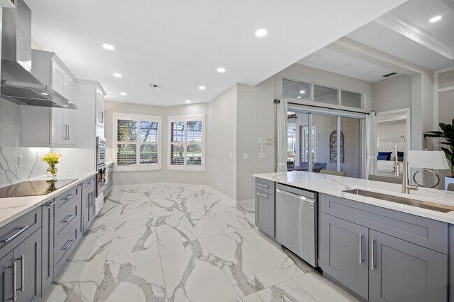 Building Photo - 14630 Meravi Dr