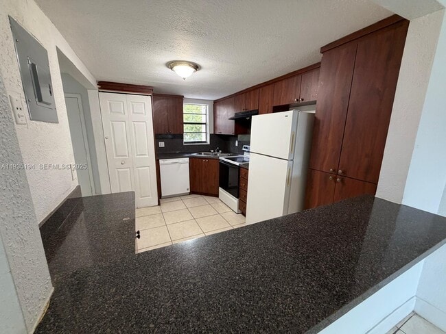 Building Photo - 3751 NW 115th Way