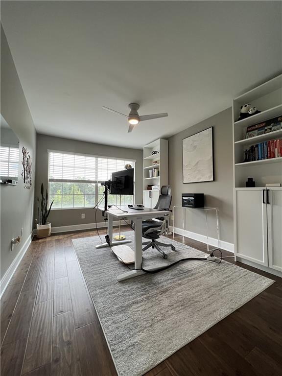 Building Photo - 6980 Roswell Rd