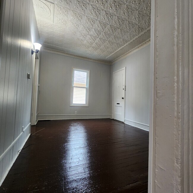 Living Room - 50 Syke St