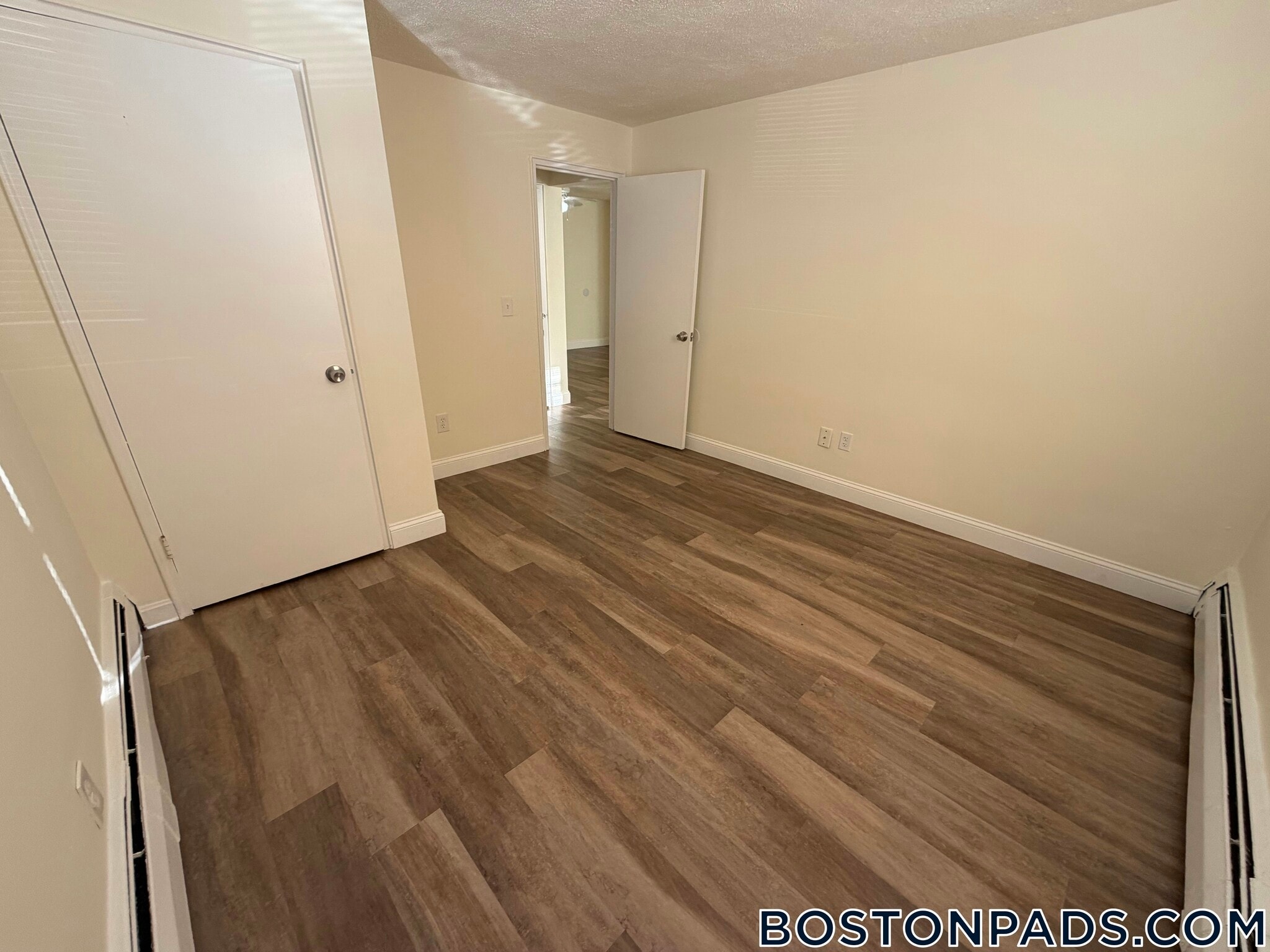 Building Photo - 270 Nesmith St