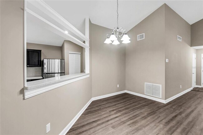 Building Photo - 11911 Hickorynut Dr