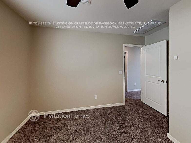 Building Photo - 8033 W Agora Ln