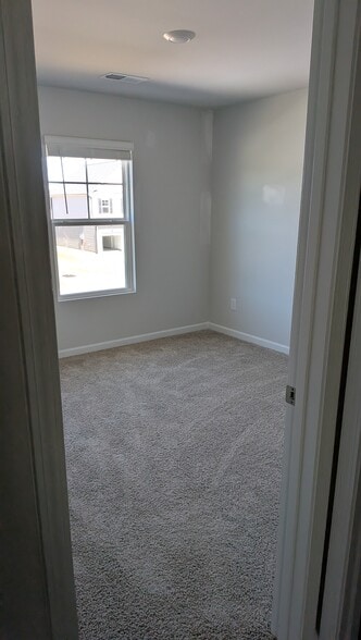 Building Photo - 2055 Signal Court Rd