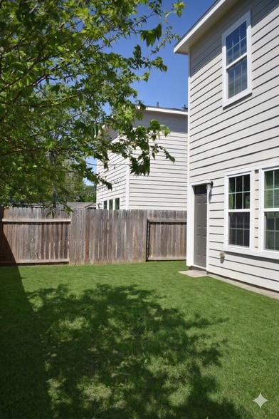 Backyard - 7952 Blue St