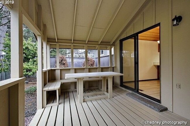 Building Photo - One level Immaculate Condition Ranch -Huge...