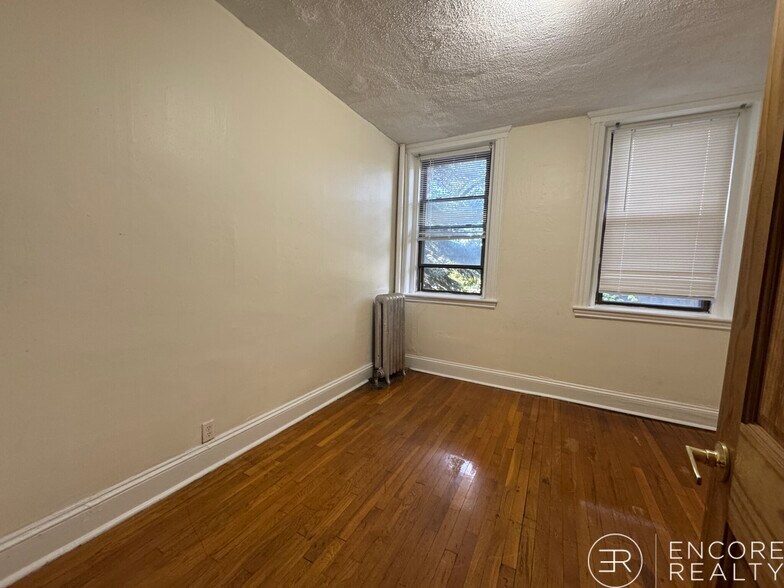 Building Photo - 84 New Whitney St