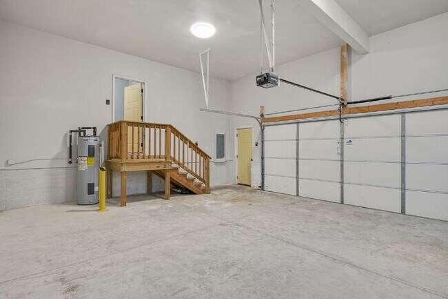 Building Photo - 5001 Dampier Ct