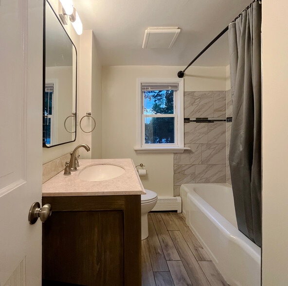 bathroom 2 - 101 Olcott Dr