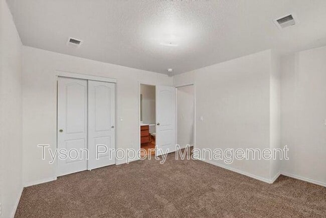 Building Photo - 6520 Los Pueblos Pl NW