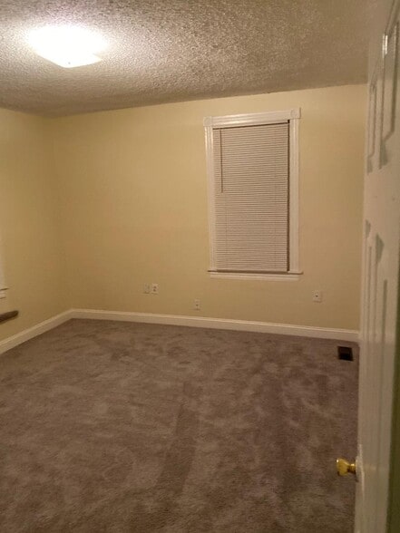 Building Photo - 3 N Swarthmore Ave