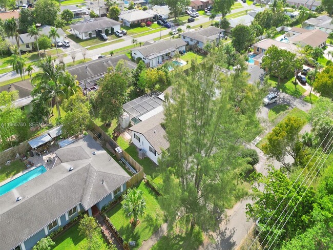 Building Photo - 4330 NW 8th St