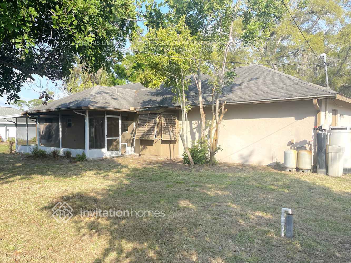 Building Photo - 756 Leeward Rd