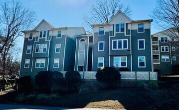 Building Photo - 6771-5 Willowbrook Drive-Stewarts Creek-Co...