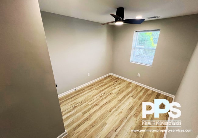 Building Photo - 605 Paines Ave NW