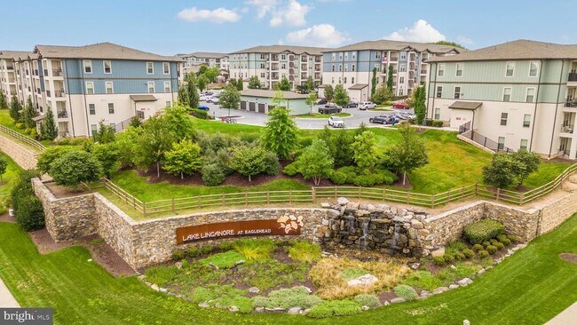 Building Photo - 6110 Stonecat Ct