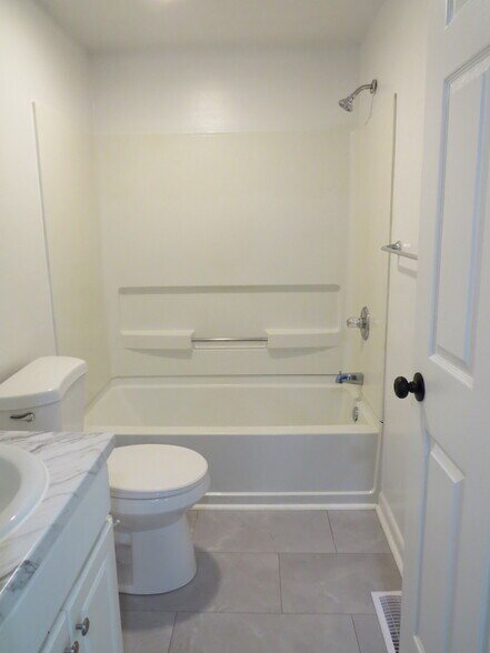 Building Photo - 2623 Tecoma Dr