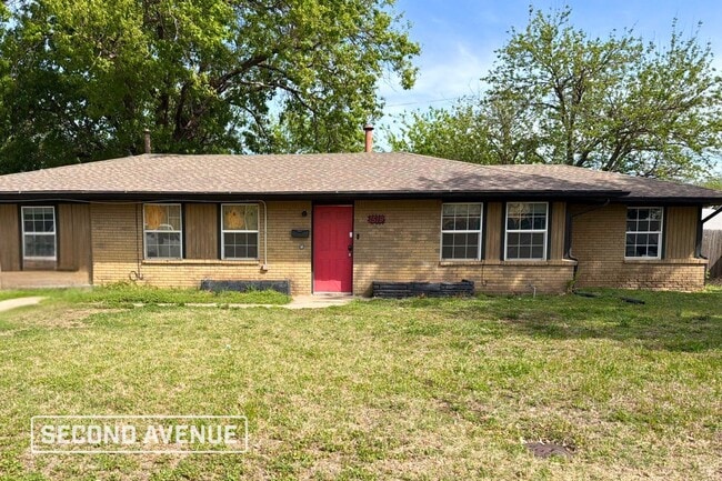 Building Photo - 1519 NE 43rd St