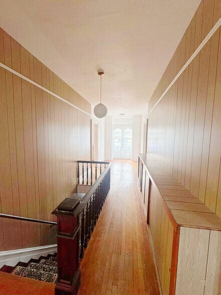 Building Photo - 1466 3rd St