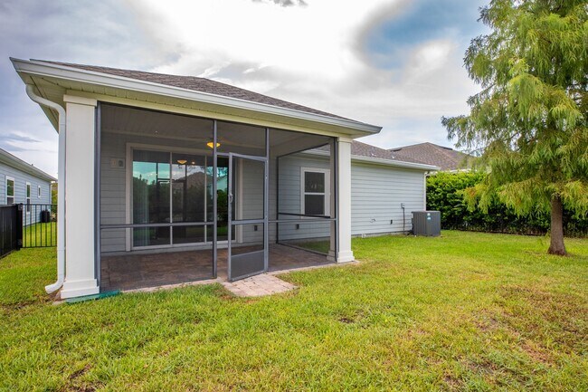 Building Photo - Stunning Home in Desirable Neighborhood