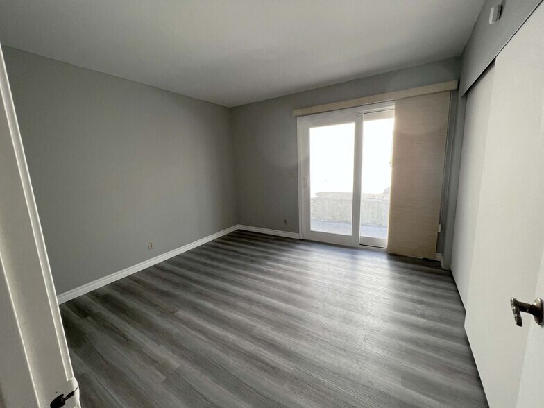 Building Photo - 20433 Pacific Dr