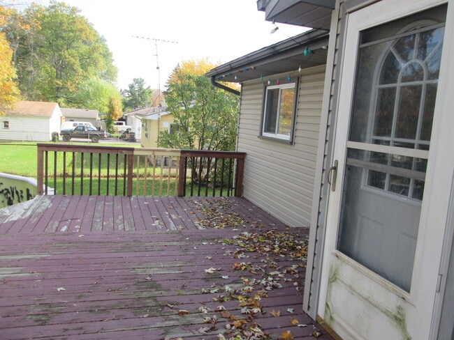 Building Photo - 3968 Staatz Dr