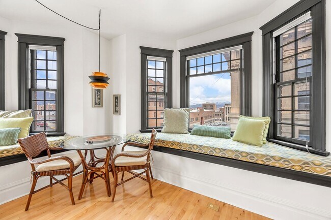 Building Photo - ORourke Building