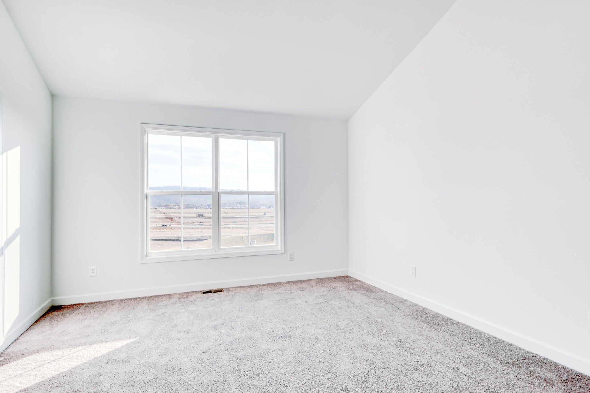 Building Photo - 221 Addison Ct